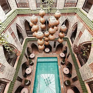 Riad Challa & ****
